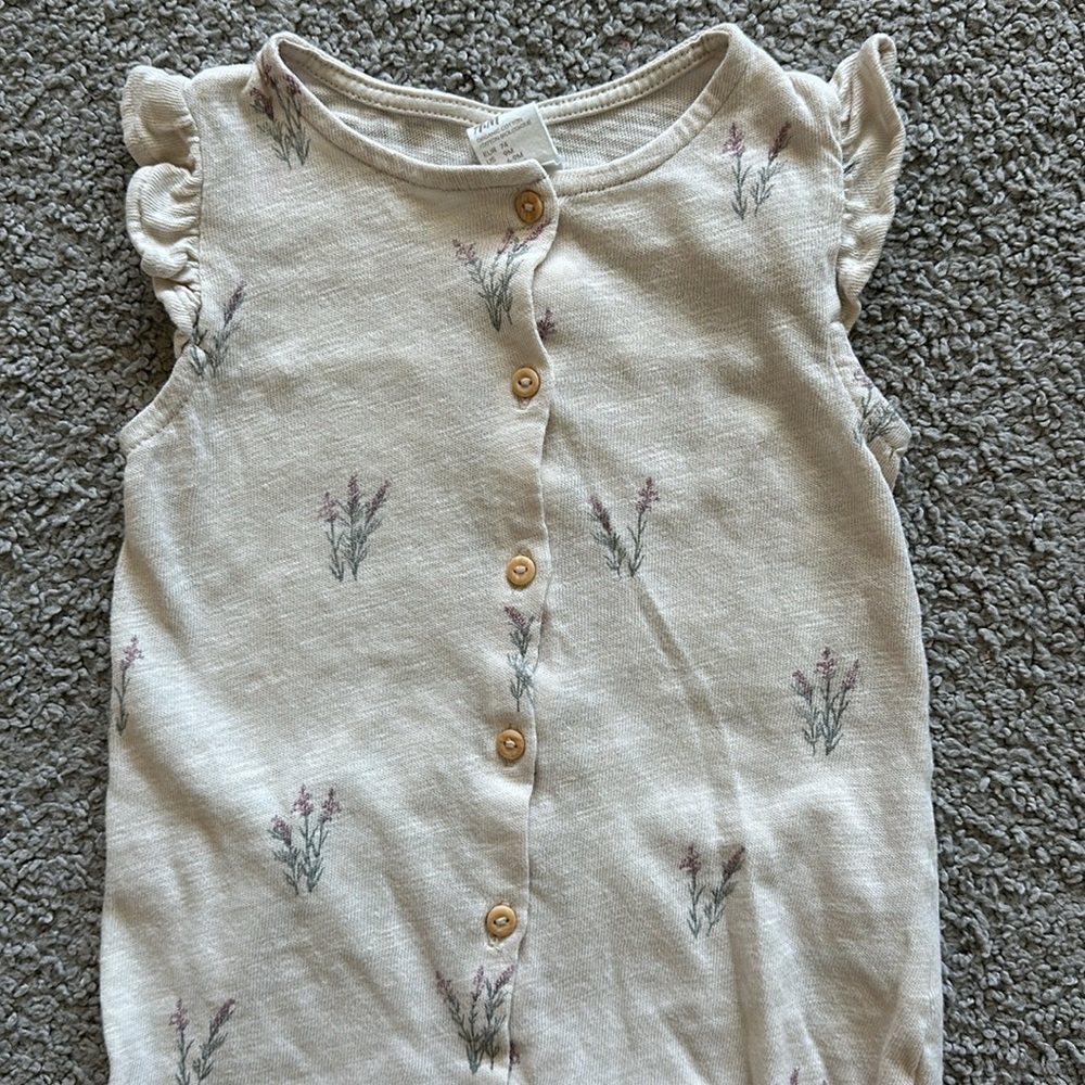 H&M Baby Girl One Piece Size 9 months - Picture 2 of 4